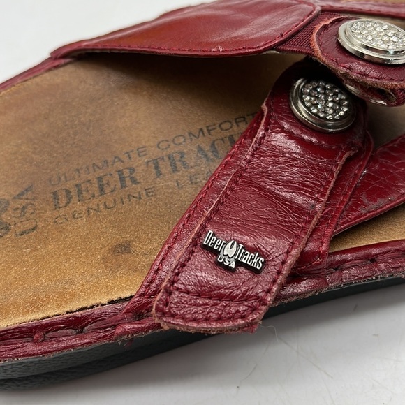 Deer Tracks Dark Red Leather Studded Sandals Size 10. FFT2749D - Picture 7 of 8